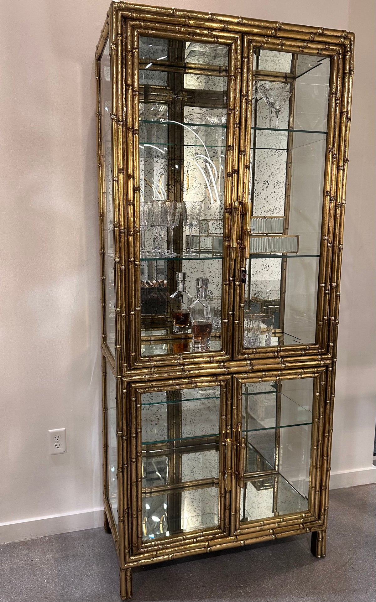 ANTIQUE MIRRORED BAMBOO STYLE DISPLAY CABINET, TROPICAL STYLE BRASS CABINET FOR SALE, ANTIQUE BRASS BAMBOO DISPLAY CABINET