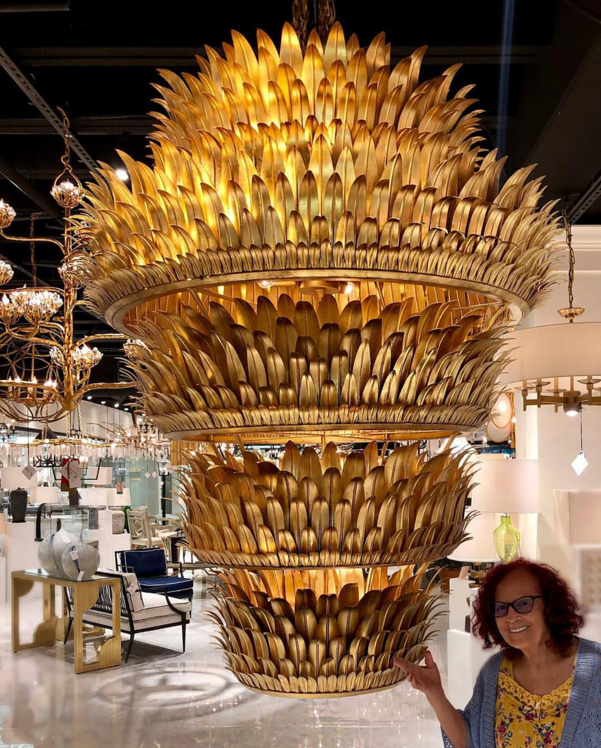 GRAND HAVANA CHANDELIER