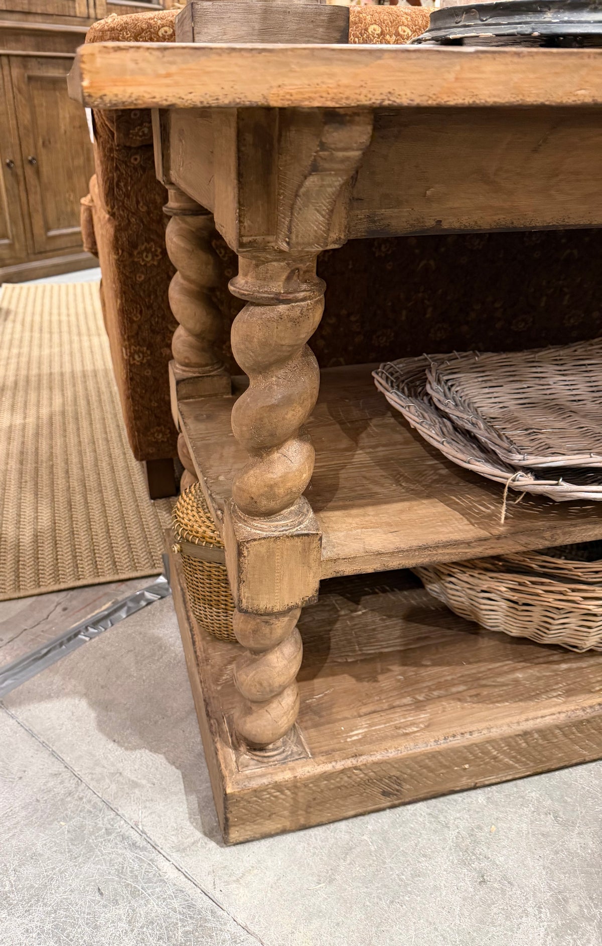 Twisted Gallery Table