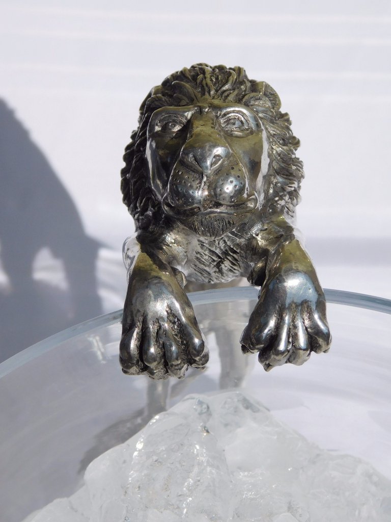 Lion Handle Ice Bucket